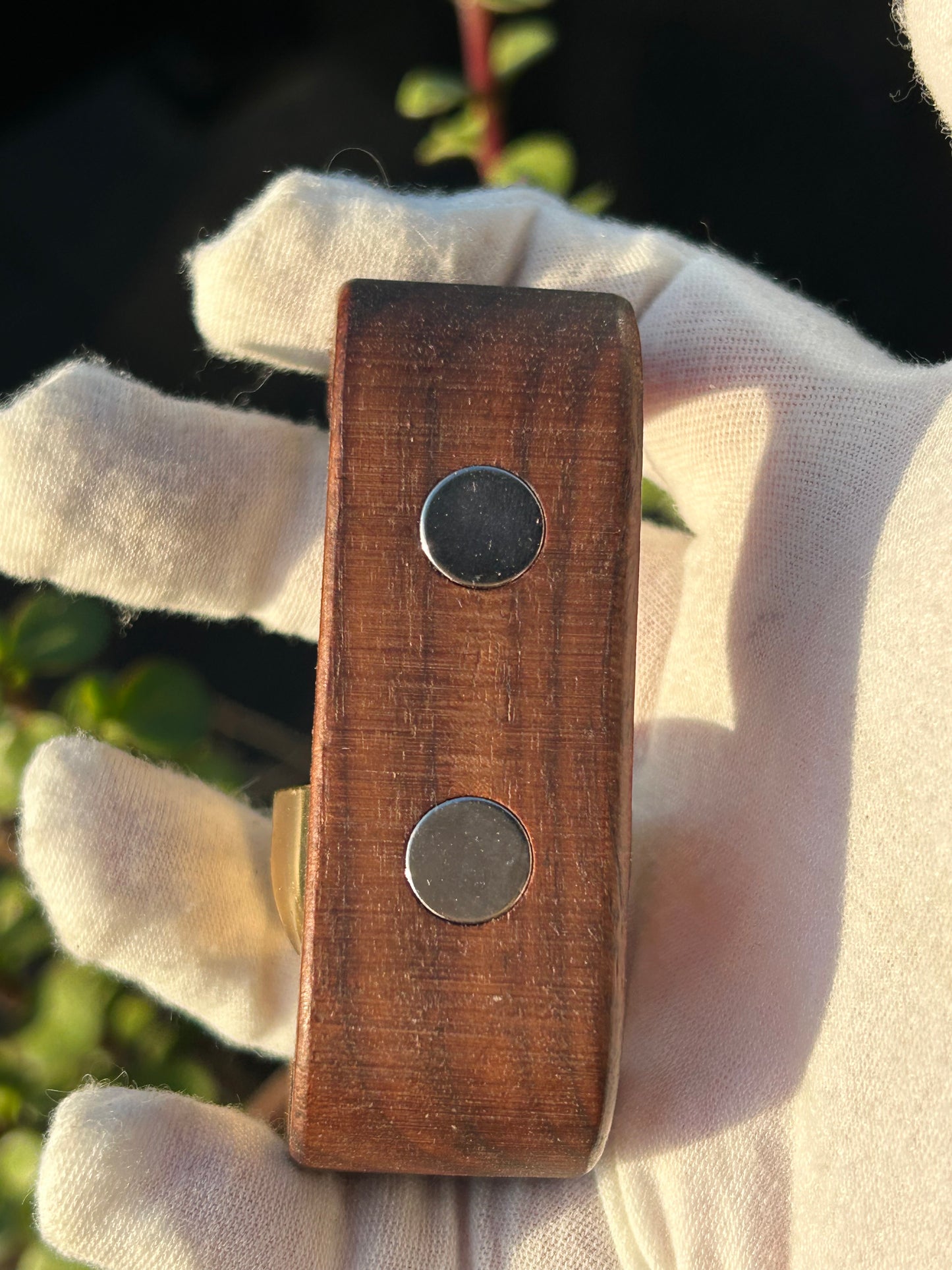 Wood Mounted Magnetic Chime 7x4.5x3.5cm