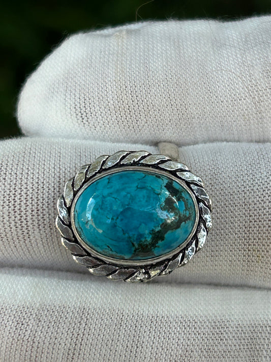 Oval blue turquoise ring se in silver