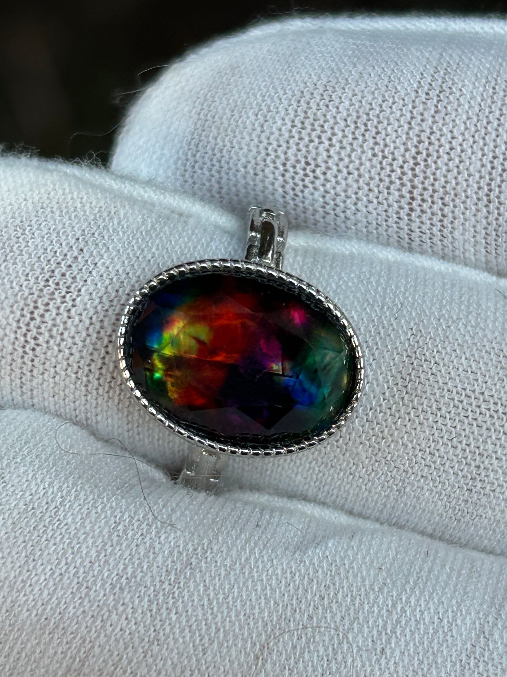 Multicoloured Ammolite Faceted Oval 925 Sterling Silver Ring